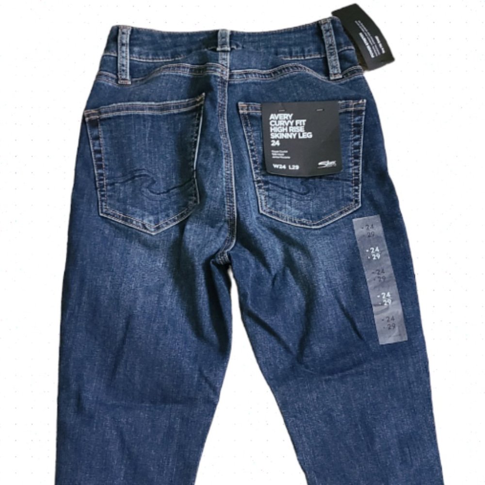 Skinny Blue Jeans - Picture 4 of 7